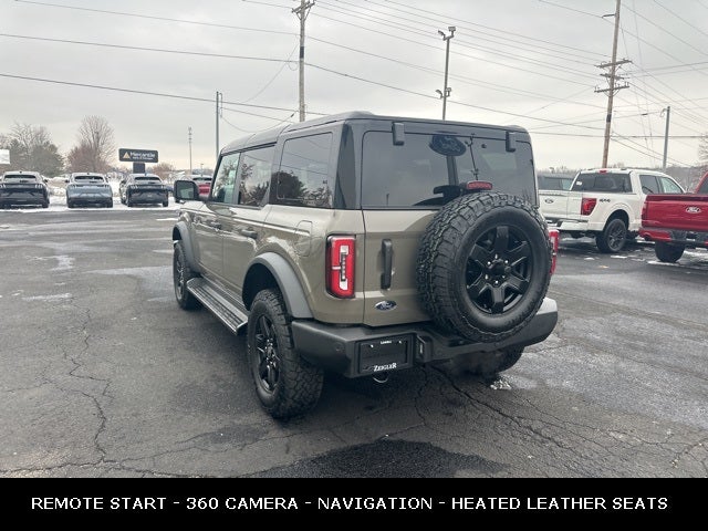2025 Ford Bronco Outer Banks BLACKOUT PACKAGE