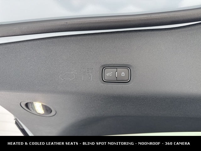 2026 Ford Expedition Platinum STEALTH PERFORMANCE PACKAGE