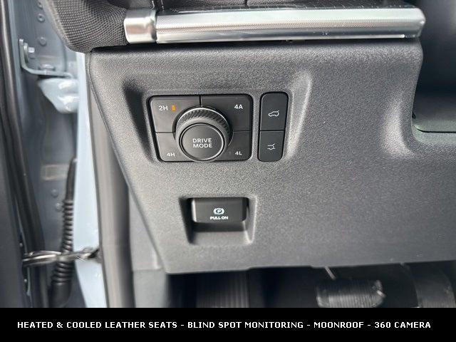 2026 Ford Expedition Platinum STEALTH PERFORMANCE PACKAGE