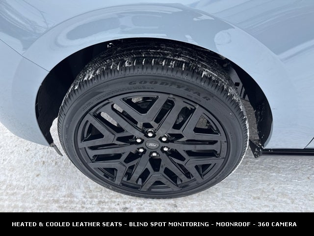 2026 Ford Expedition Platinum STEALTH PERFORMANCE PACKAGE