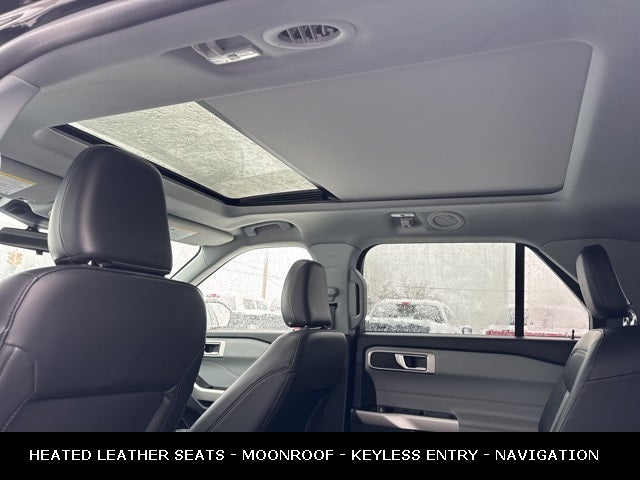 2022 Ford Explorer XLT TWIN PANEL MOONROOF