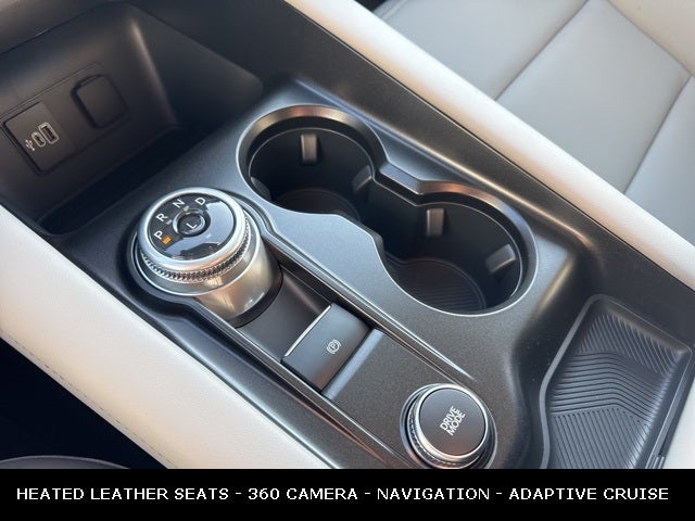 2026 Ford Explorer Active 4WD