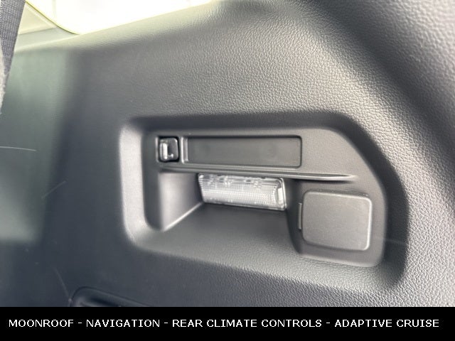 2026 Ford Explorer Active MOONROOF