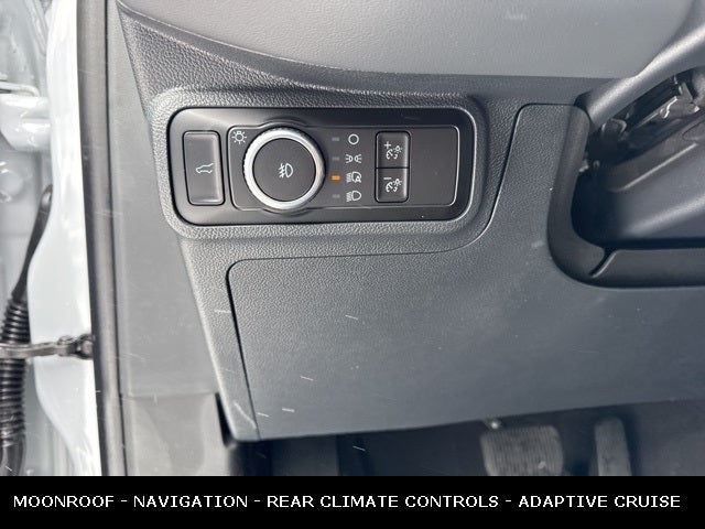 2026 Ford Explorer Active MOONROOF