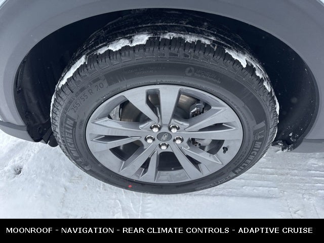 2026 Ford Explorer Active MOONROOF