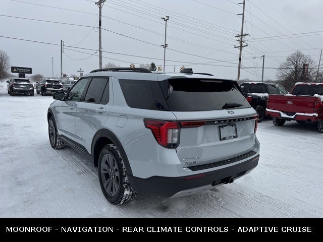2026 Ford Explorer Active MOONROOF