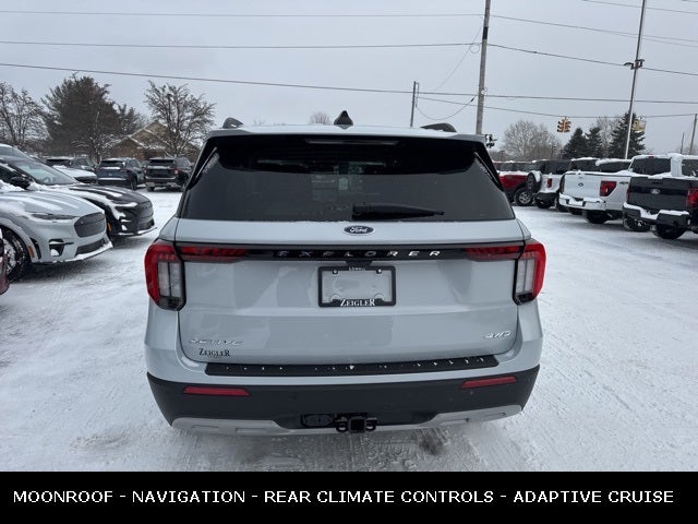 2026 Ford Explorer Active MOONROOF