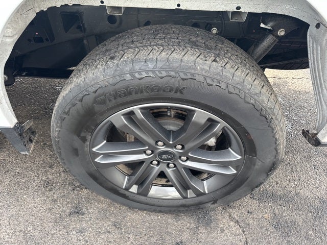 2023 Ford F-150 Lariat TWIN PANEL MOONROOF