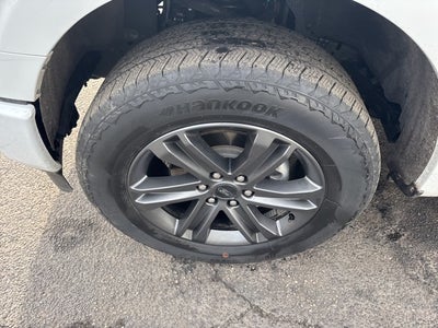 2023 Ford F-150 Lariat TWIN PANEL MOONROOF