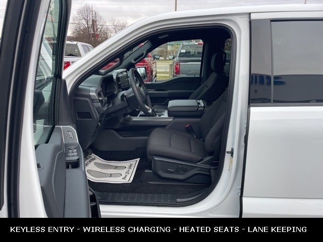 2026 Ford F-150 XLT BLACK APPEARANCE