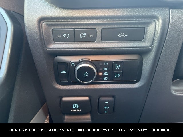 2023 Ford F-150 Lariat TWIN PANEL MOONROOF