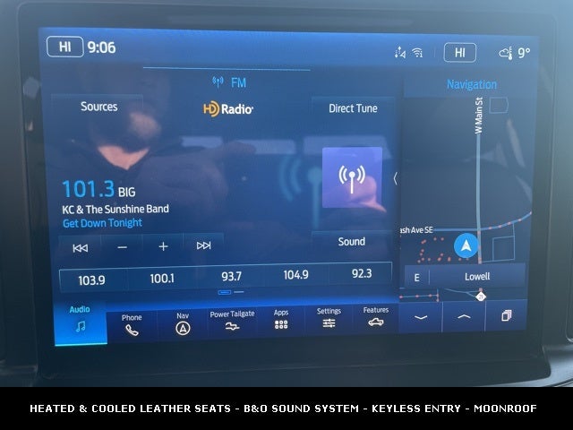 2023 Ford F-150 Lariat TWIN PANEL MOONROOF