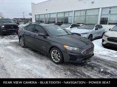 2019 Ford Fusion Hybrid SE 42 MPG