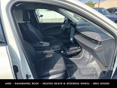 2025 Ford Mustang Mach-E Premium EXTENDED RANGE BATTERY