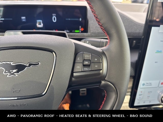 2025 Ford Mustang Mach-E Premium EXTENDED RANGE BATTERY