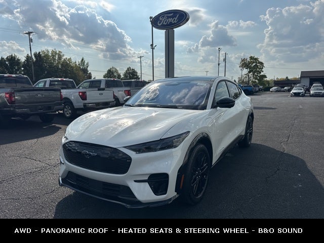 2025 Ford Mustang Mach-E Premium EXTENDED RANGE BATTERY