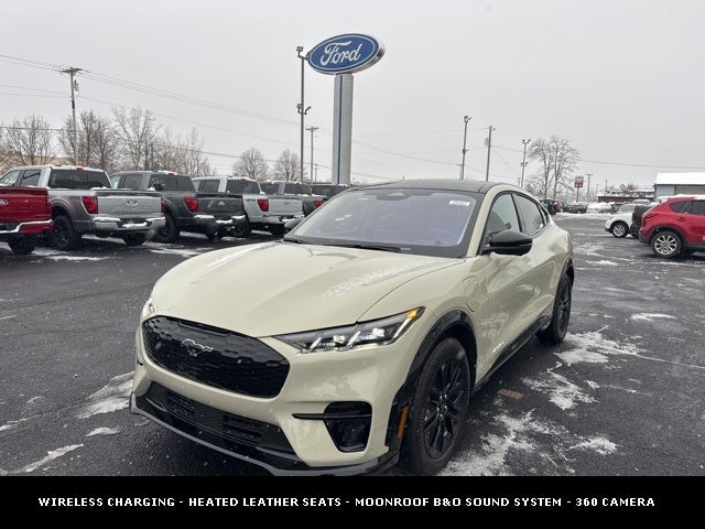 2025 Ford Mustang Mach-E Premium SPORT APPEARANCE