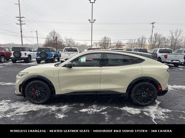 2025 Ford Mustang Mach-E Premium SPORT APPEARANCE