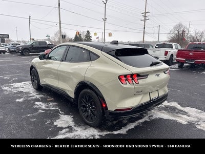 2025 Ford Mustang Mach-E Premium SPORT APPEARANCE