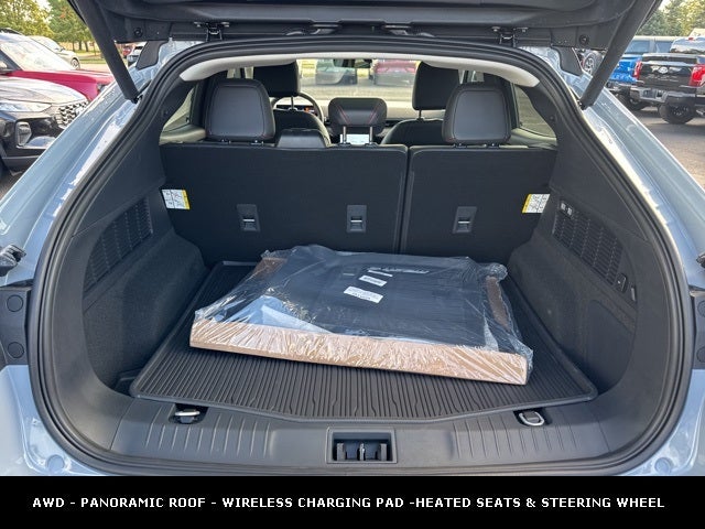 2025 Ford Mustang Mach-E Premium EXTENDED RANGE BATTERY AWD