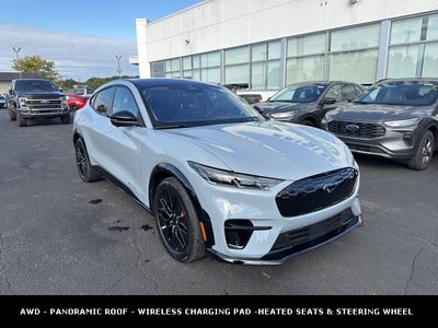 2025 Ford Mustang Mach-E Premium EXTENDED RANGE BATTERY AWD