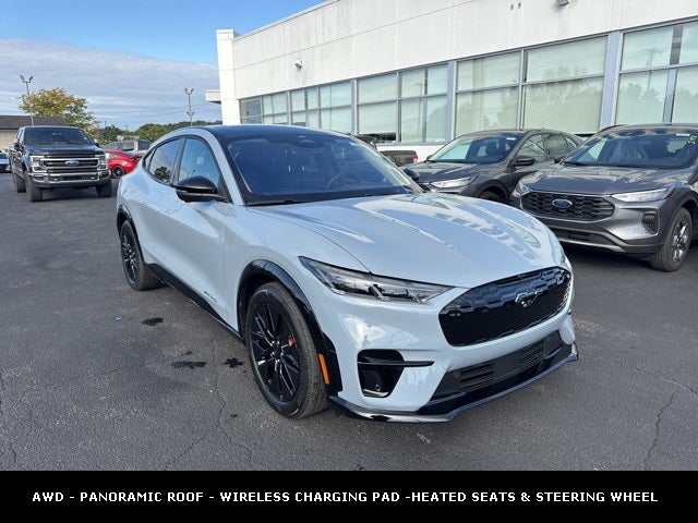 2025 Ford Mustang Mach-E Premium EXTENDED RANGE BATTERY AWD