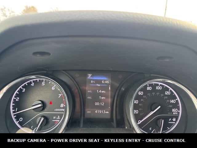 2020 Toyota Camry SE 39 MPG