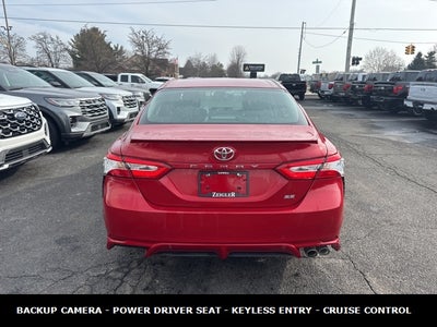 2020 Toyota Camry SE 39 MPG