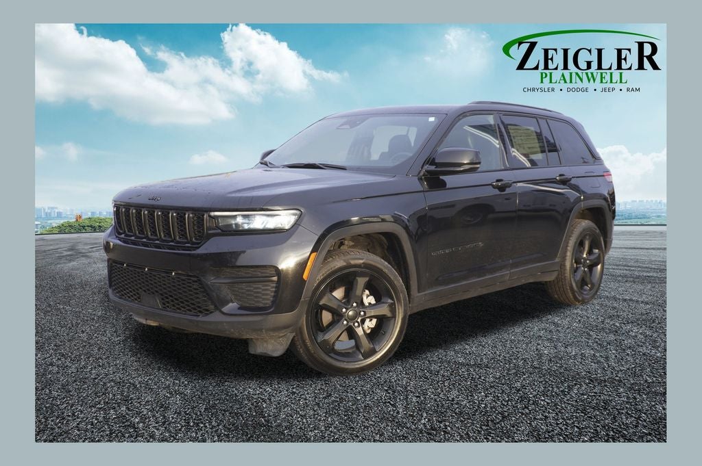2023 Jeep Grand Cherokee Altitude X Power Sunroof & ParkView Rear Back-Up Camera