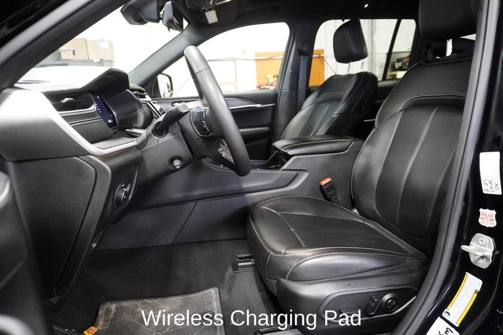 2024 Jeep Grand Cherokee Limited Navigation System & Dual-Pane Panoramic Sunroof