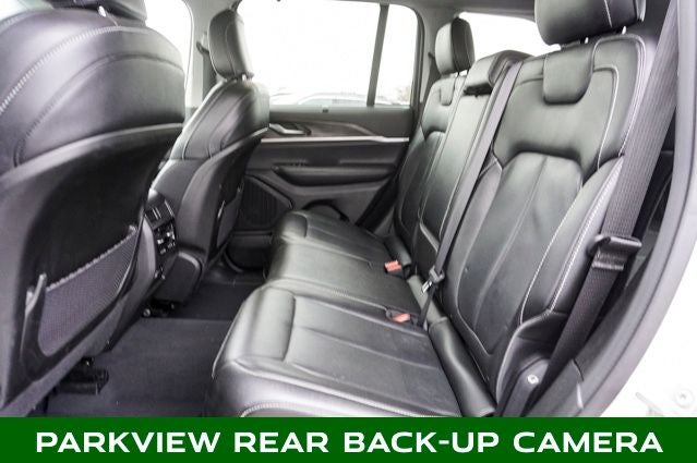 2023 Jeep Grand Cherokee Limited Blackout Package with Navigation