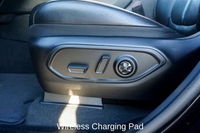 2023 Jeep Grand Cherokee Limited Blackout Package with Navigation