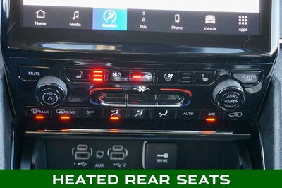 2023 Jeep Grand Cherokee Limited Blackout Package with Navigation