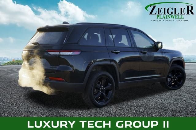 2023 Jeep Grand Cherokee Limited Blackout Package with Navigation