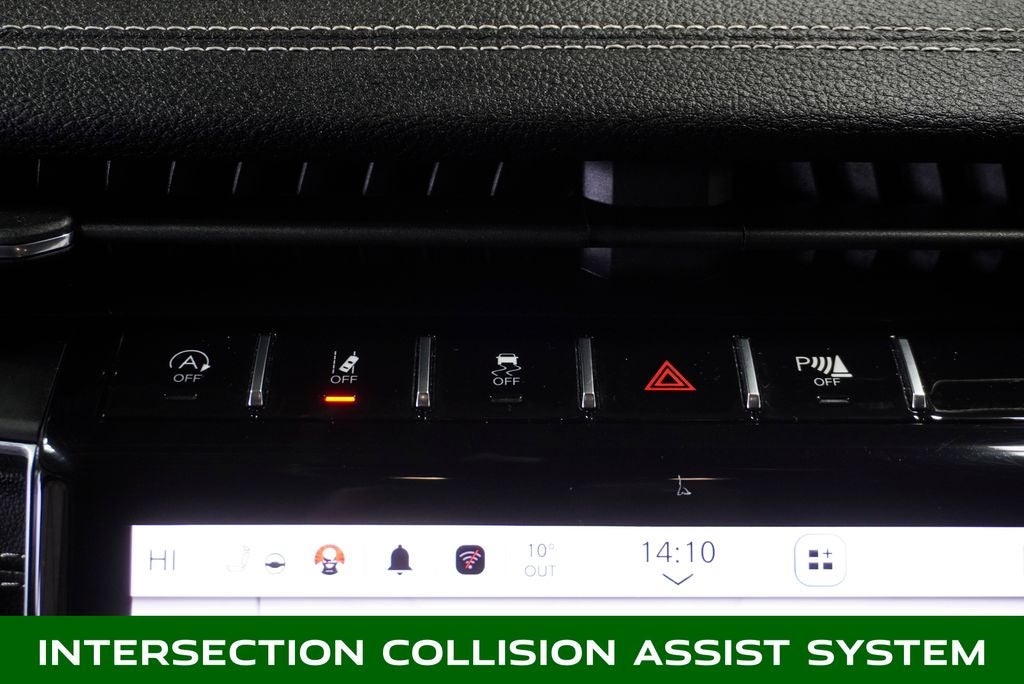 2023 Jeep Grand Cherokee Limited Blackout Package with Navigation