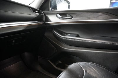 2023 Jeep Grand Cherokee Limited Navigation System & Radio: Uconnect 5 Nav w/10.1"