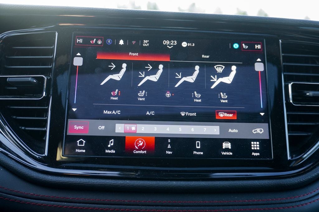 2025 Dodge Durango R/T Plus Navigation System & Power Sunroof