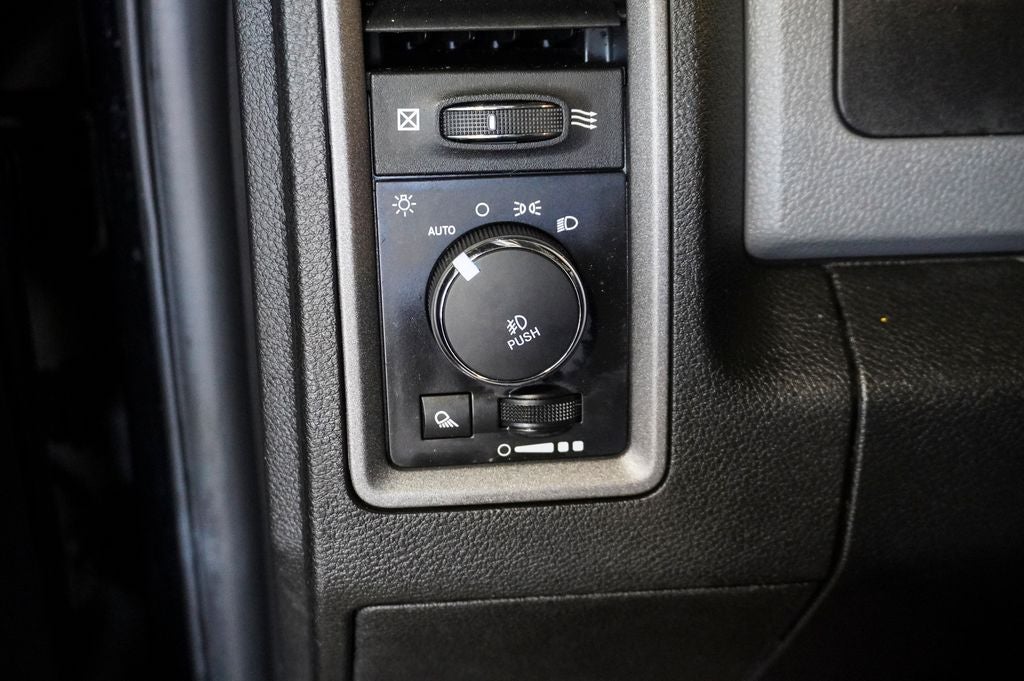 2019 RAM 1500 Classic Express ParkView Rear Back-Up Camera & Integrated Voice Co