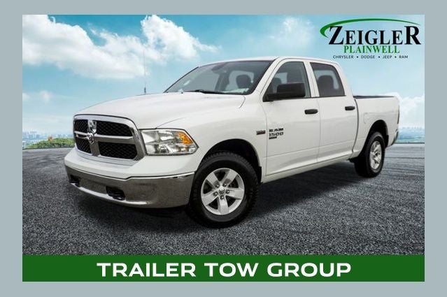 2022 RAM 1500 Classic SLT ParkView Rear Back-Up Camera & Integrated Voice Co