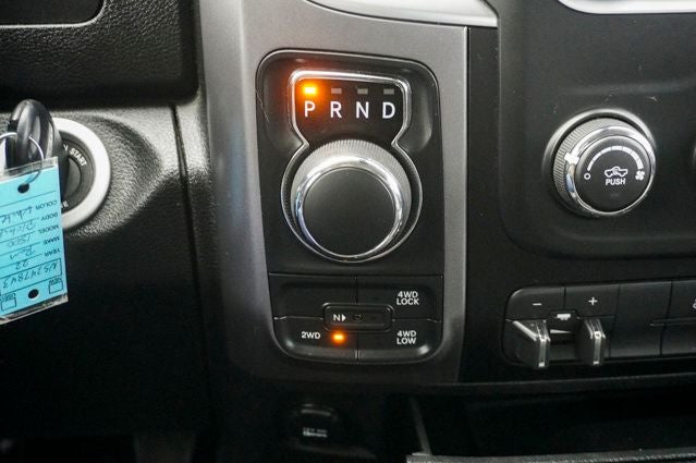 2022 RAM 1500 Classic SLT ParkView Rear Back-Up Camera & Integrated Voice Co