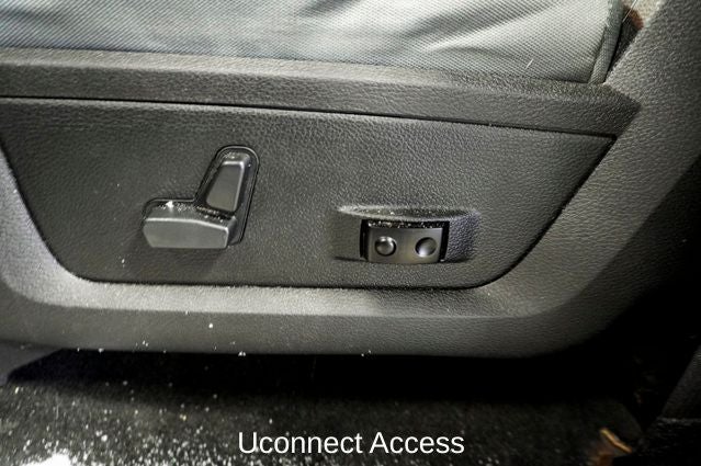 2017 RAM 1500 Big Horn Navigation & ParkView Rear Back-Up Camera