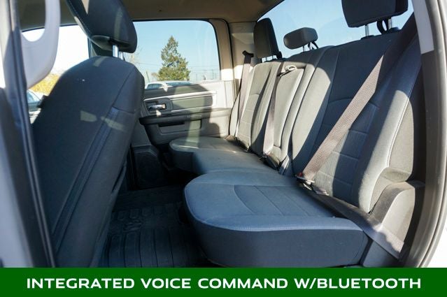 2022 RAM 1500 Classic SLT Integrated Voice Command w/Bluetooth & ParkView Re