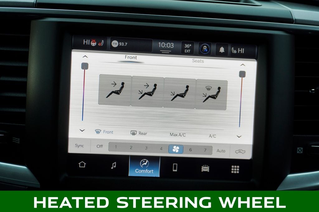 2022 RAM 1500 Classic SLT ParkView Rear Back-Up Camera & Integrated Voice Co