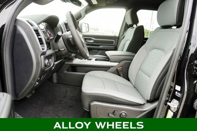 2025 RAM 1500 Big Horn/Lone Star Integrated Voice Command w/Bluetooth