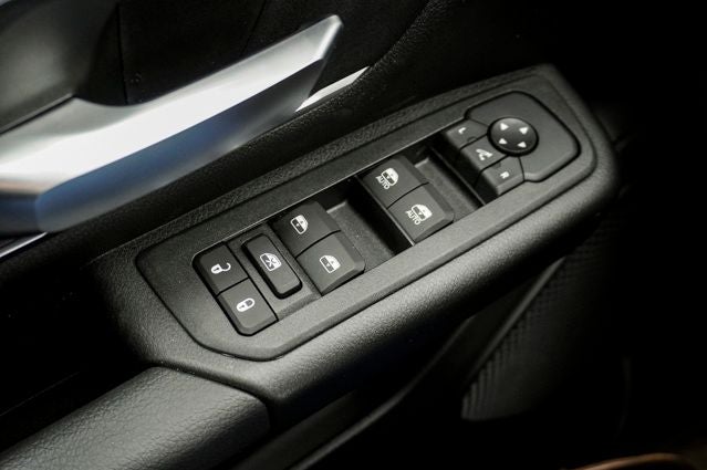 2025 RAM 1500 Big Horn/Lone Star Integrated Voice Command w/Bluetooth