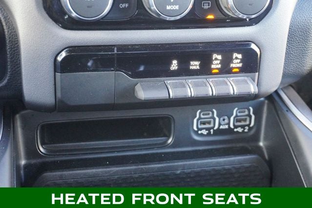 2022 RAM 1500 Big Horn/Lone Star Navigation System & ParkView Rear Back-Up Camera