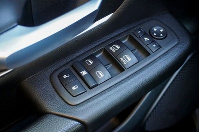 2022 RAM 1500 Big Horn/Lone Star Navigation System & ParkView Rear Back-Up Camera