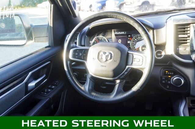 2022 RAM 1500 Big Horn/Lone Star Navigation System & ParkView Rear Back-Up Camera