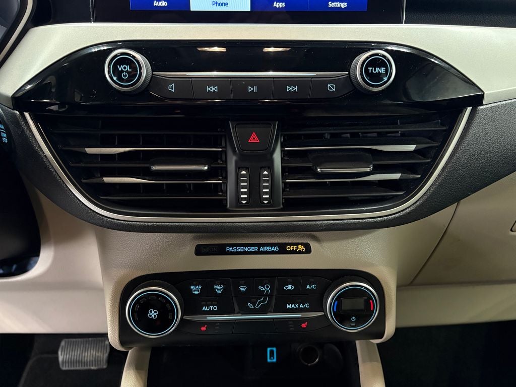 2020 Ford Escape SE Exterior Parking Camera Rear