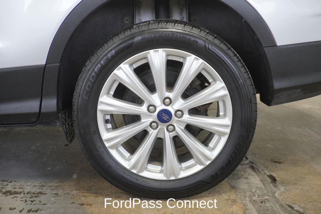 2019 Ford Escape SEL Panoramic Vista Roof